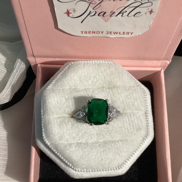 -💍925 Sterling Silver Radiant Cut Emerald Green zircon Ring - Picture 13 of 15